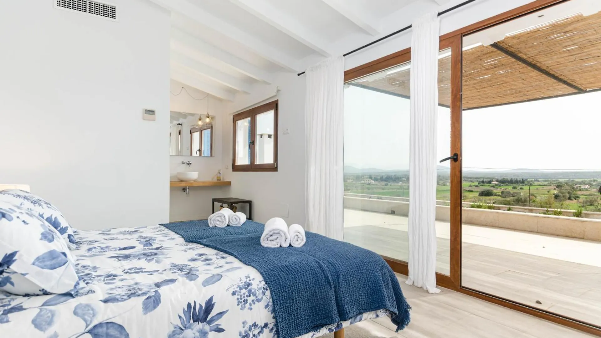 Yourhouse Carrera Plana Maria De La Salut 0*,
