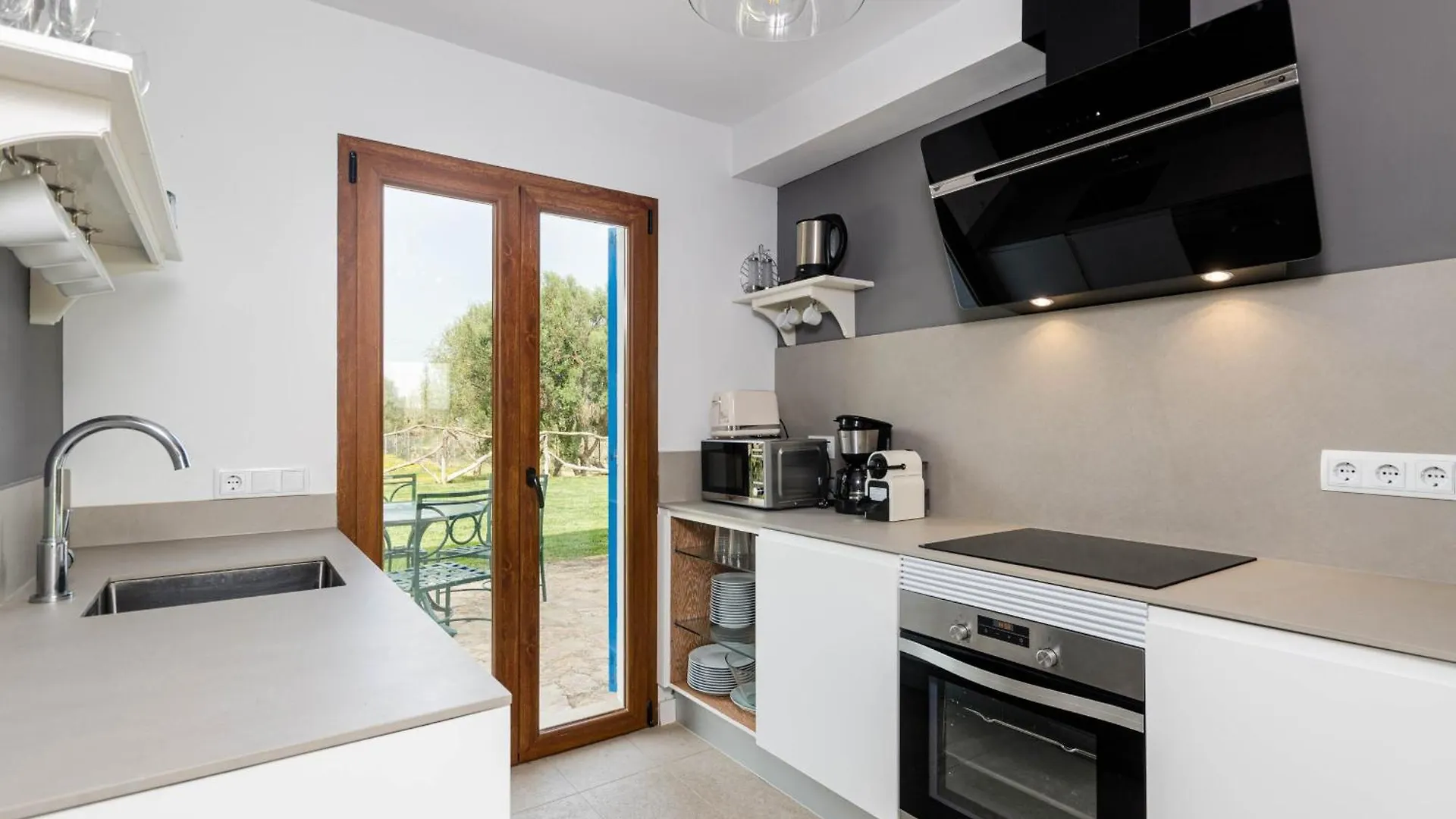 Yourhouse Carrera Plana Maria De La Salut