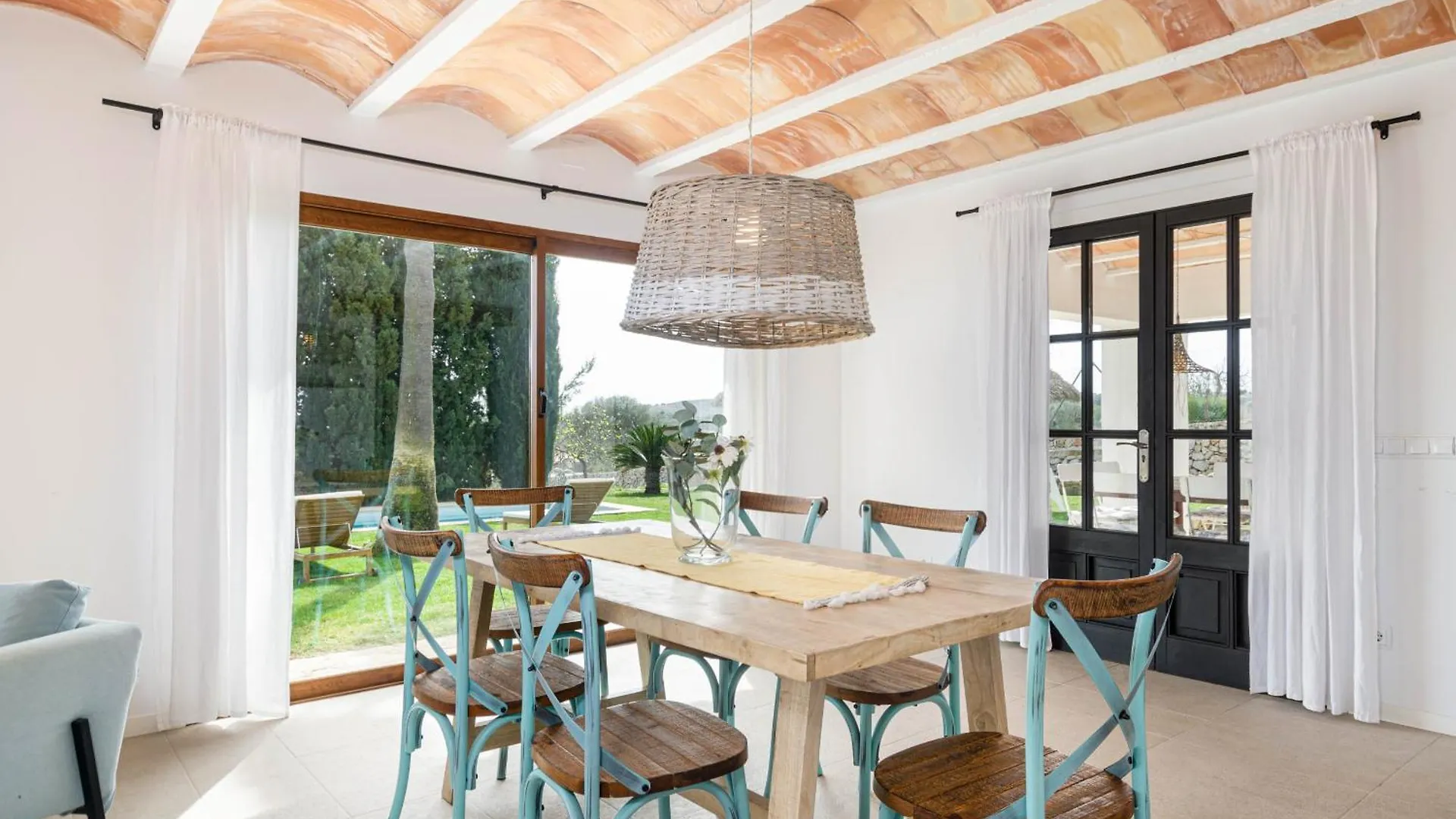 Yourhouse Carrera Plana Maria De La Salut